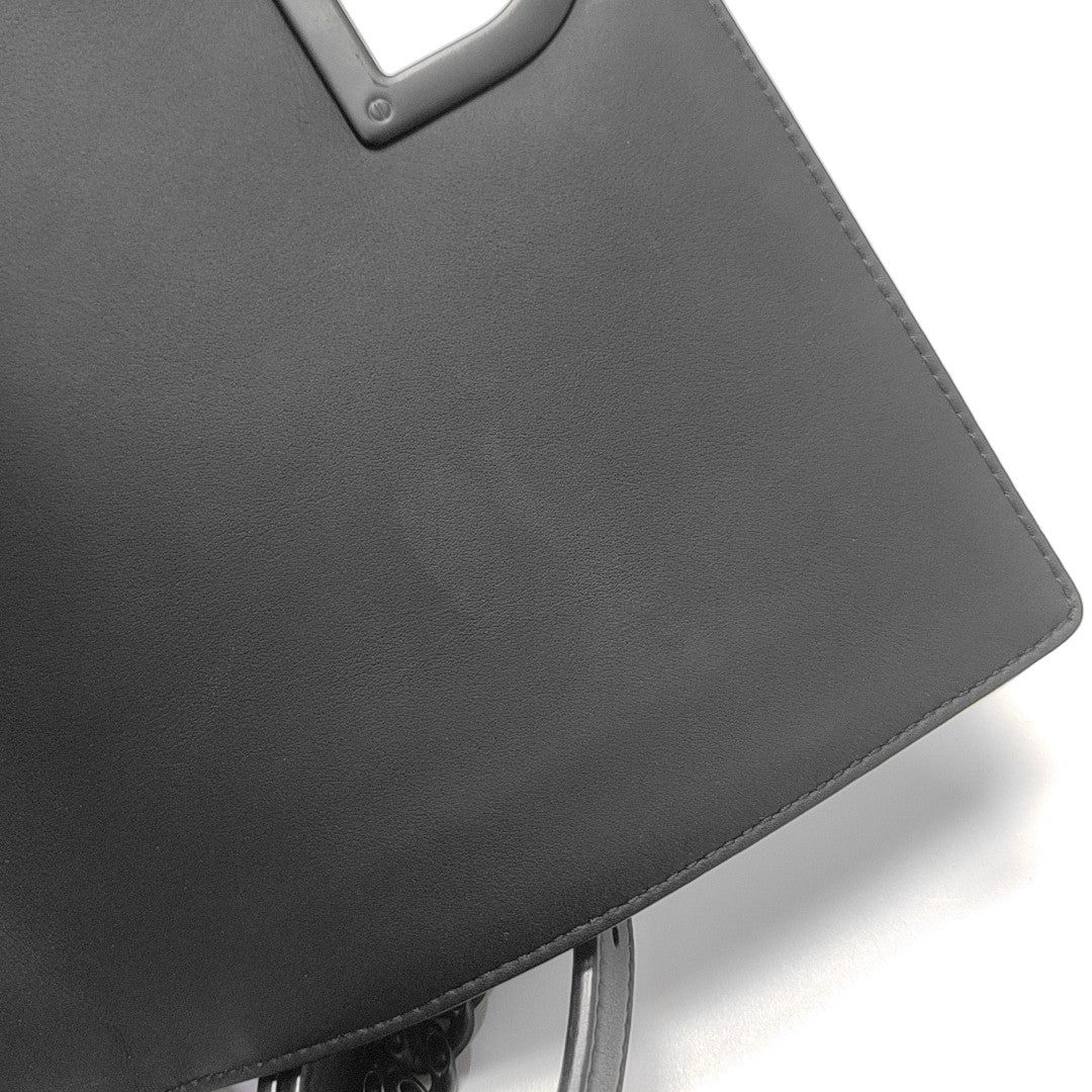 Diorama Medium Calfskin Black