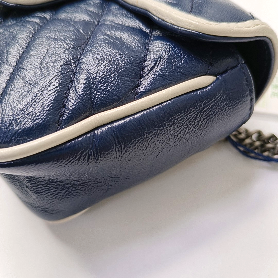 Authenticated pre-owned  GG Marmont Super Mini Quilted Calfskin Blue - Crossbody Bag at Looply