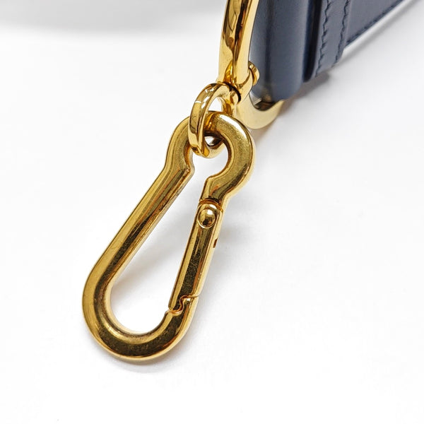 Authenticated pre-owned  30 Montaigne Calfskin Blue - Shoulder Bag at Looply