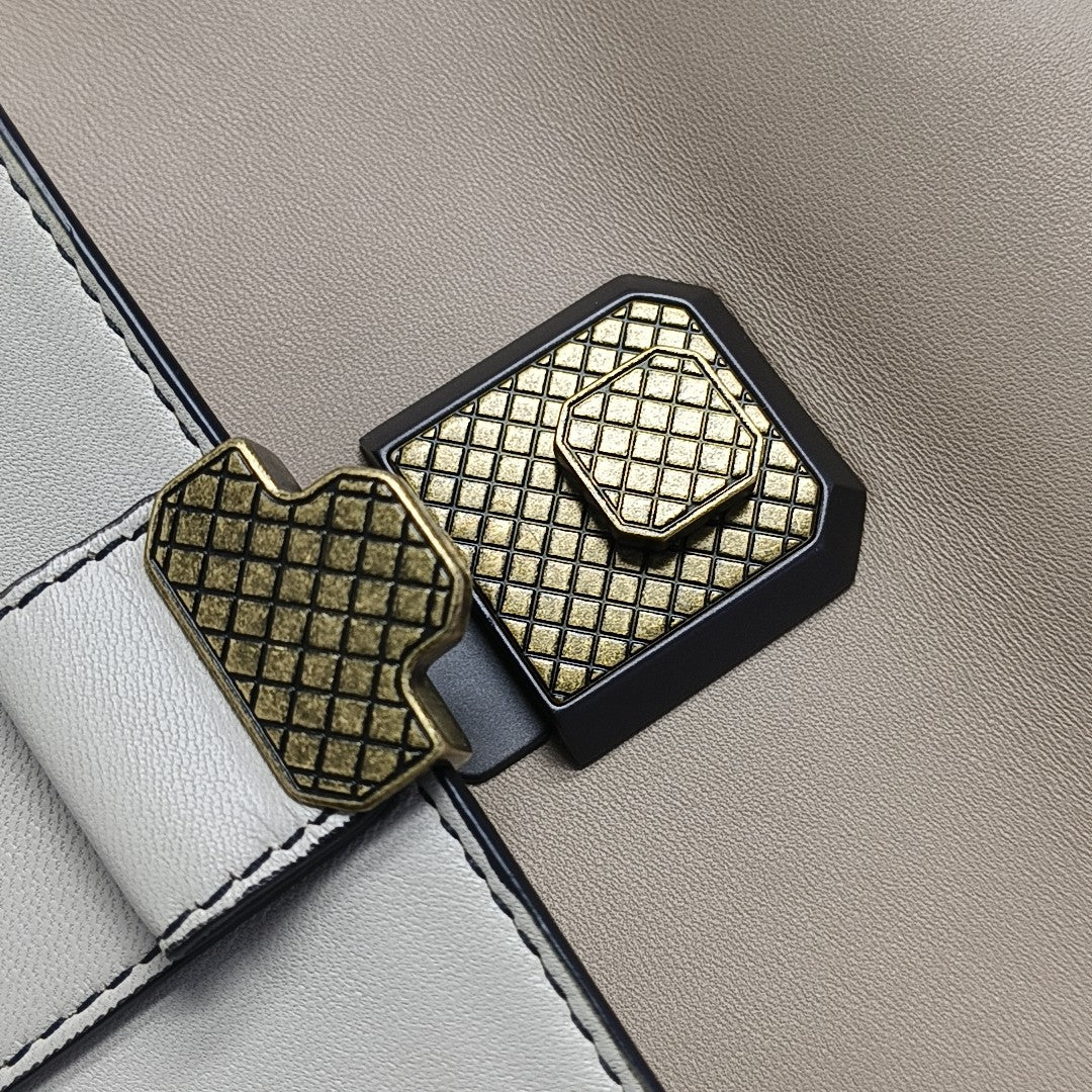 Piazza Small Calfskin Beige