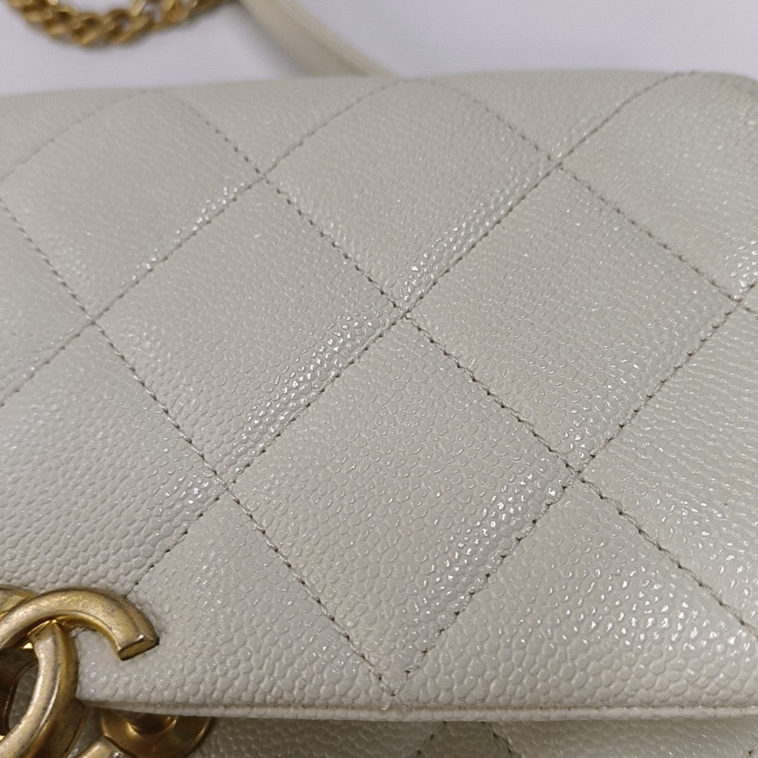 WOC Quilted Grained Calfskin White