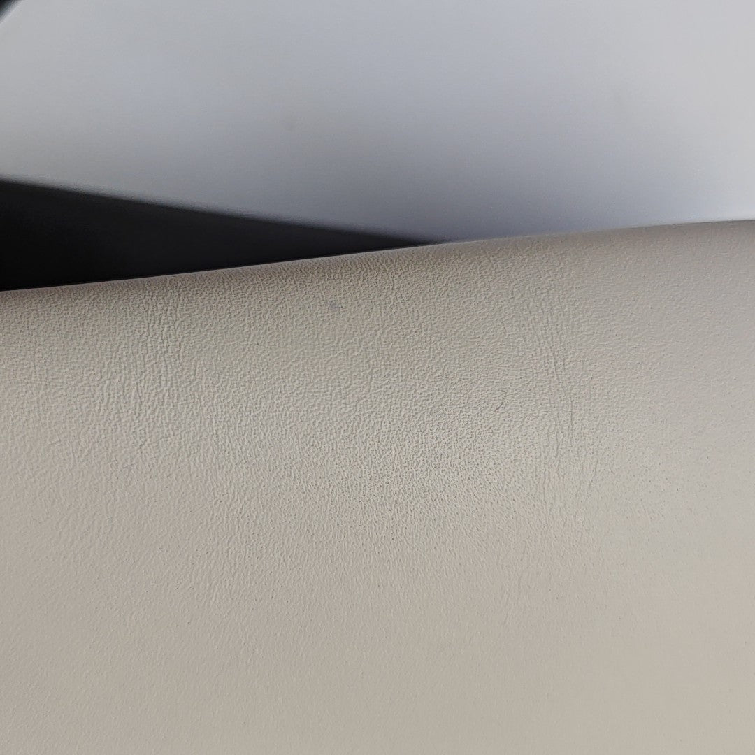 B.ZERO1 Calfskin White