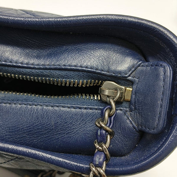 GABRIELLE Small Quilted Calfskin Blue