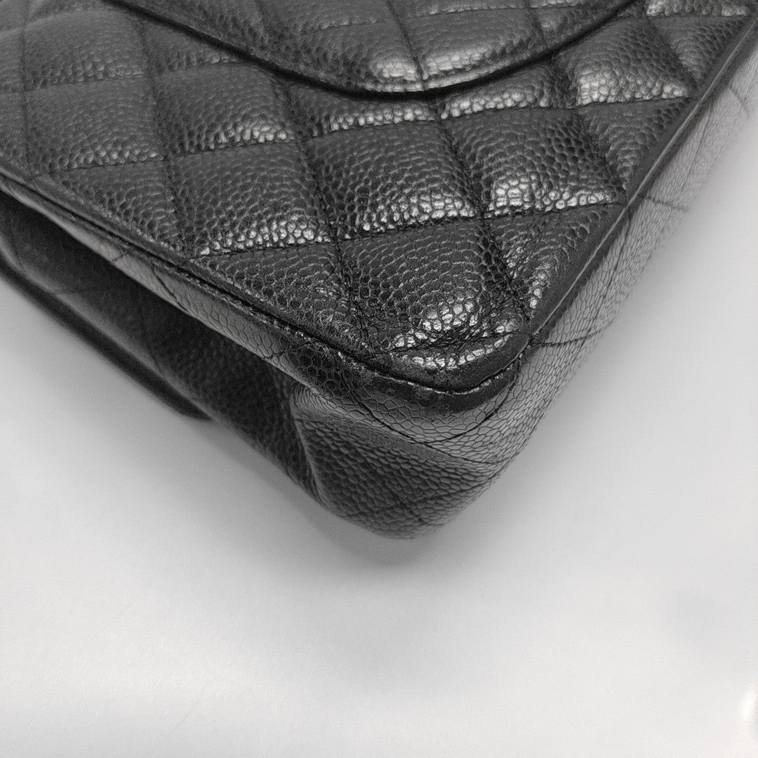 CLASSIC FLAP Medium Quilted Grained Calfskin Black