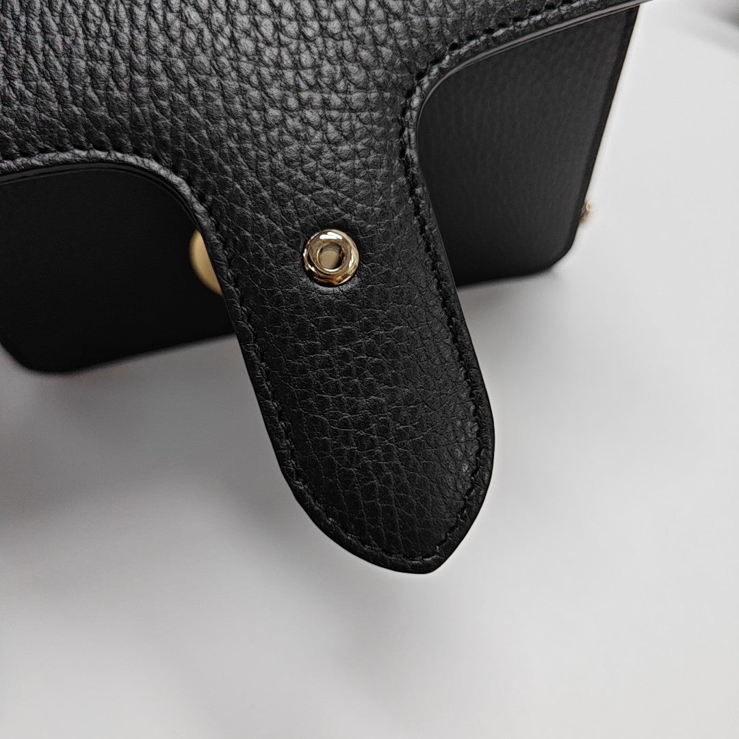 Interlocking G Small Calfskin Black