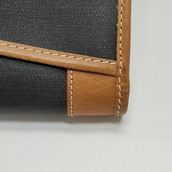 Canvas Black