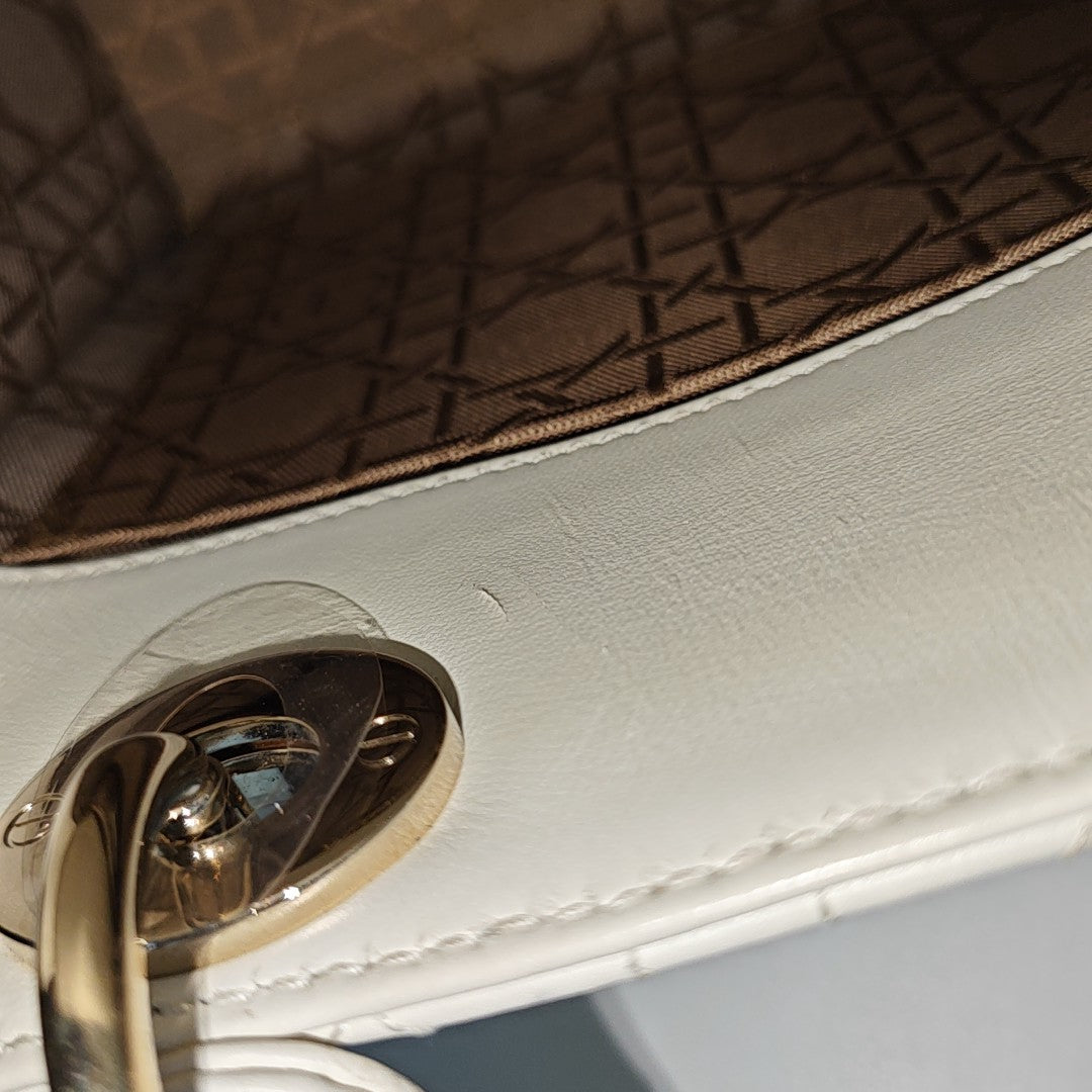 Lady Dior Cannage Piel de Cordero Blanco