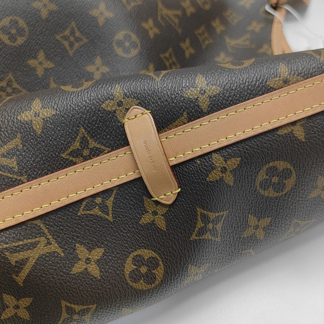 CARRYALL MM Monogram Coated Canvas Brown