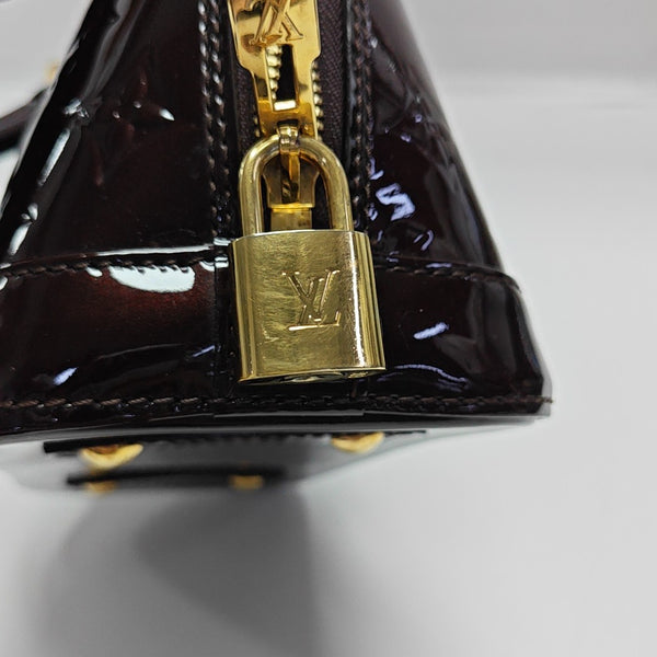 Authenticated pre-owned  ALMA BB Patent Leather Red - Crossbody Bag at Looply