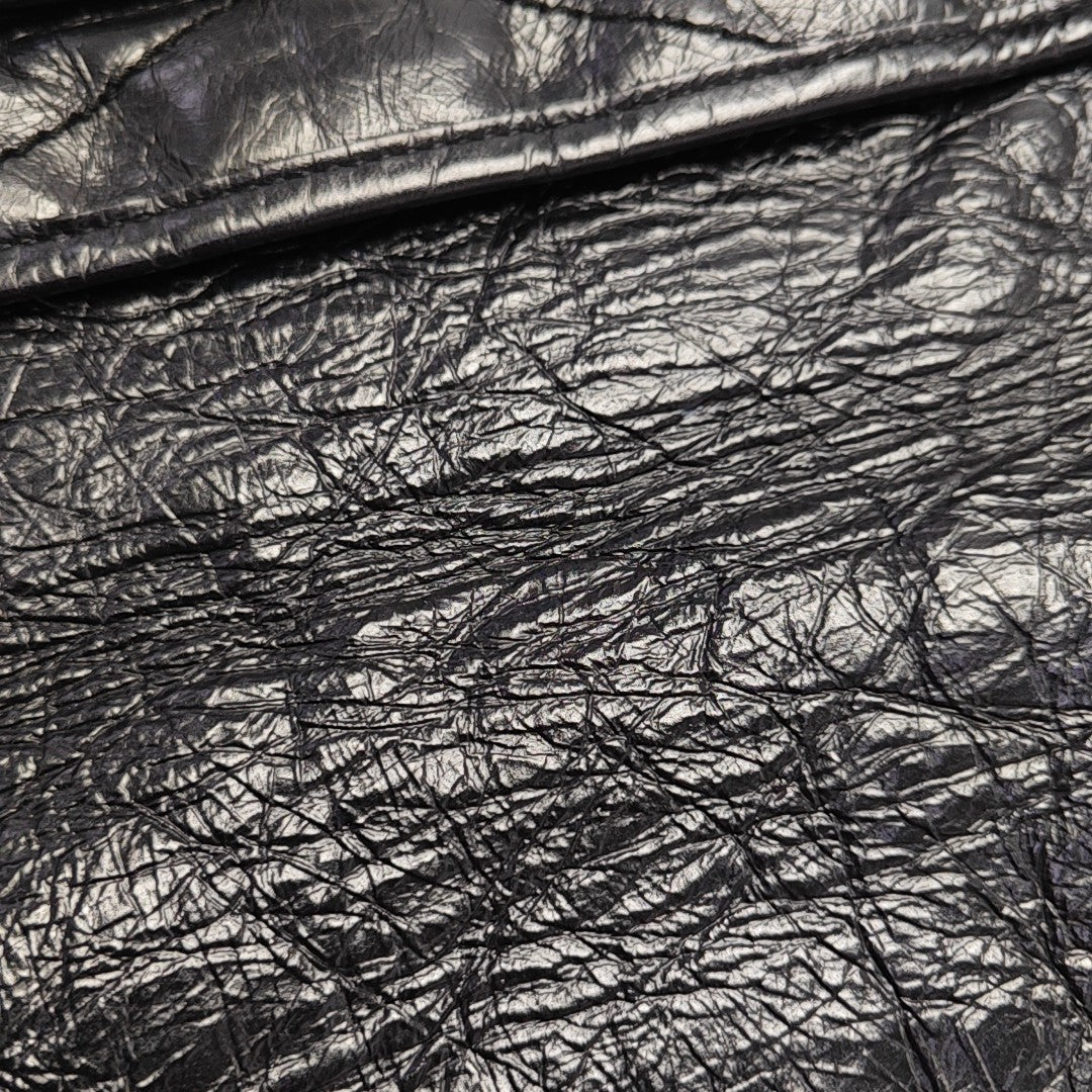 NIKI Medium Chevron Calfskin Black