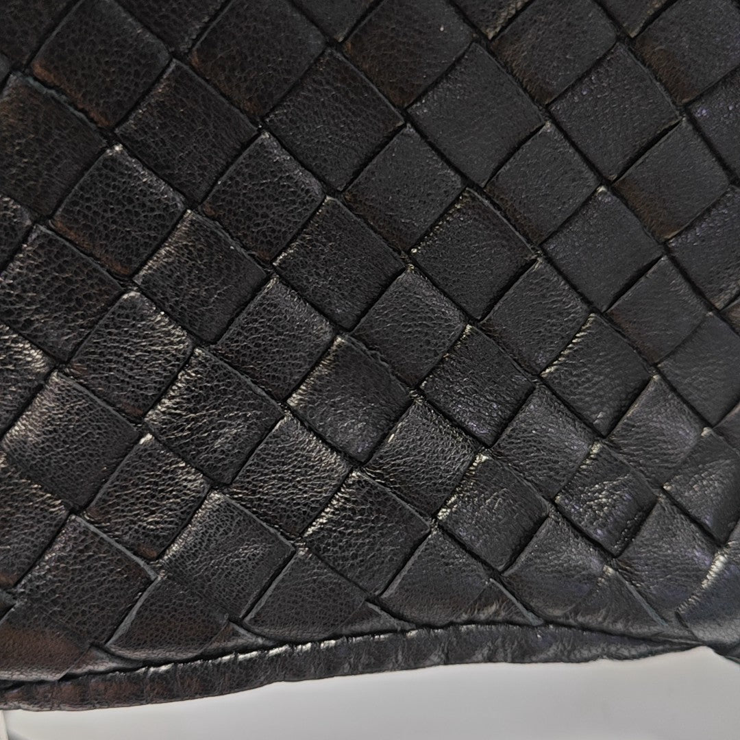 Veneta Calfskin Black