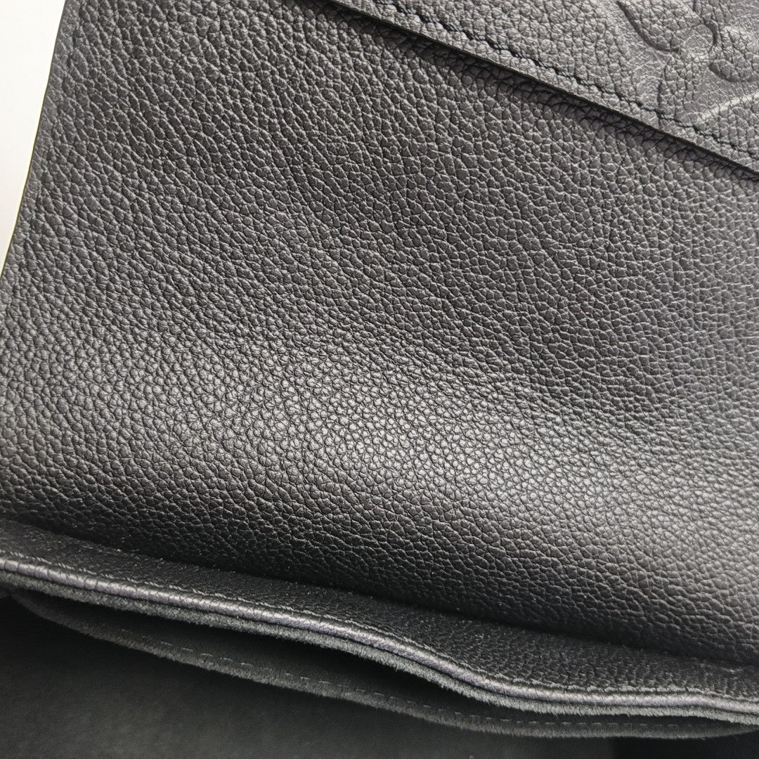 FAVORITE PM Calfskin Black
