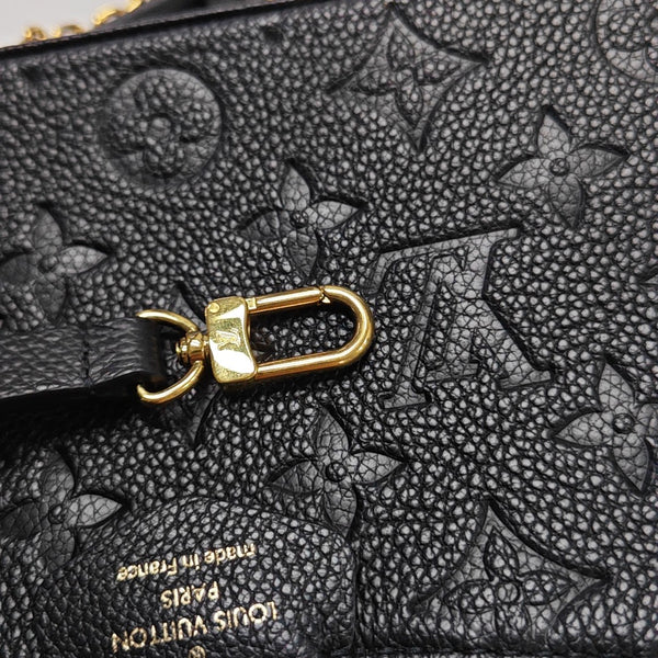 EASY POUCH ON STRAP Monogram Calfskin Black