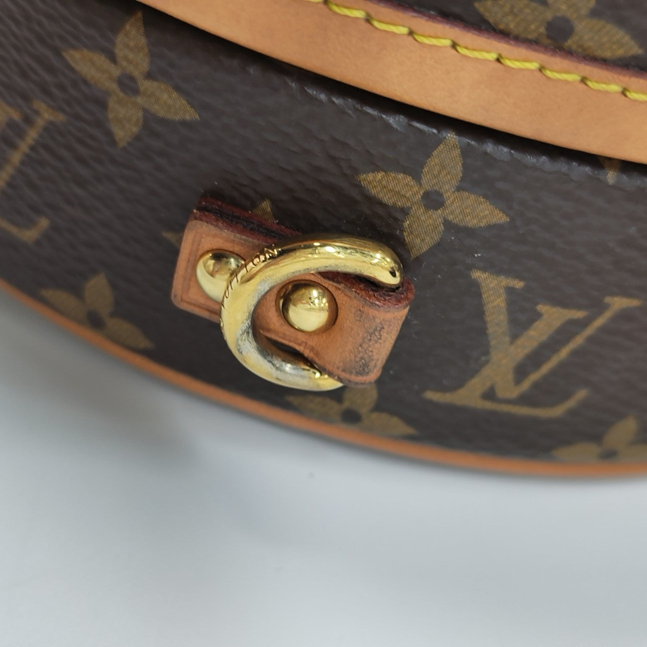 BOITE CHAPEAU PM Monogram Coated Canvas Brown