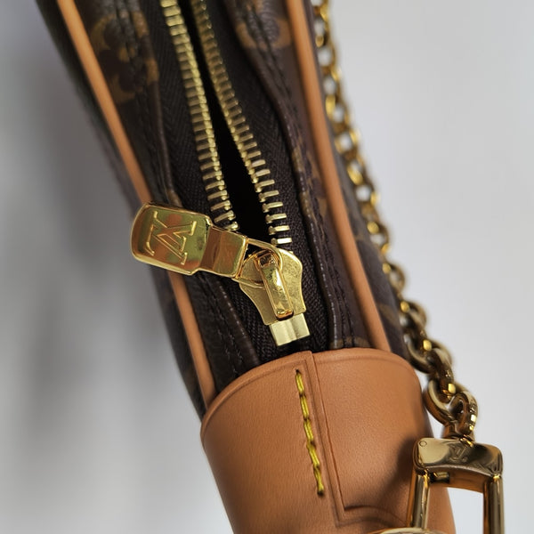 LOOP Monogram Coated Canvas Brown