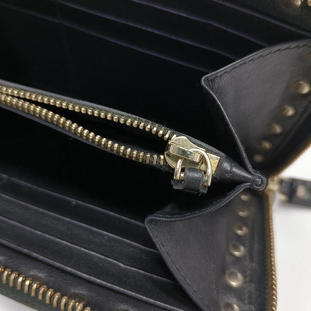 Rockstud Calfskin Black Wallet