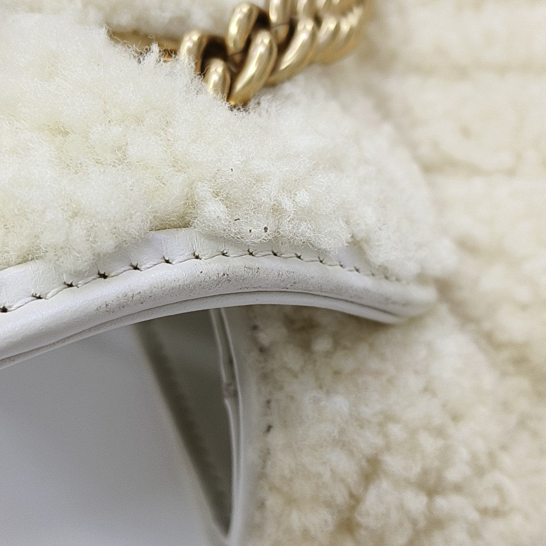 GG Marmont Medium Quilted Sheepskin Beige