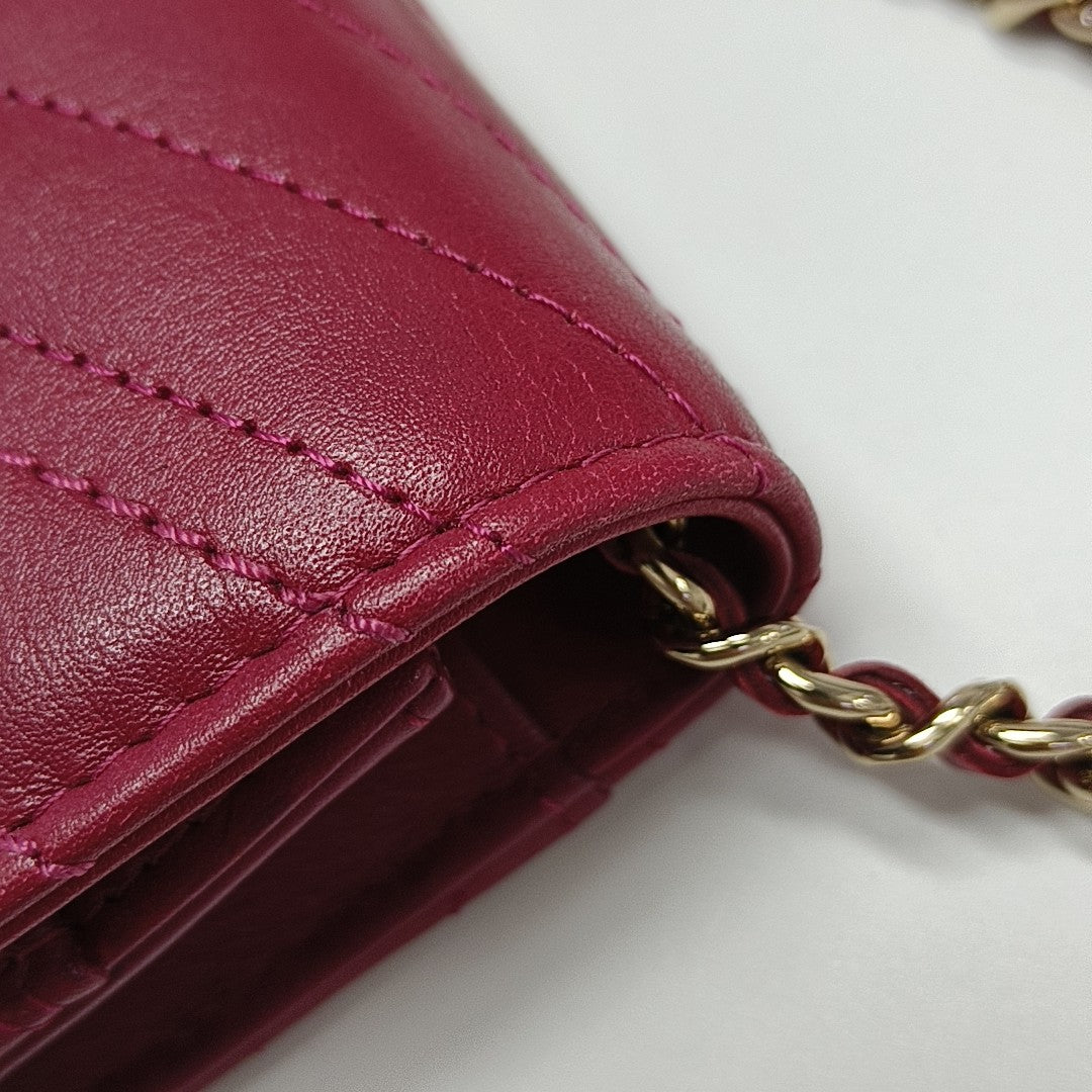 Chevron Calfskin Crossbody Bag Red