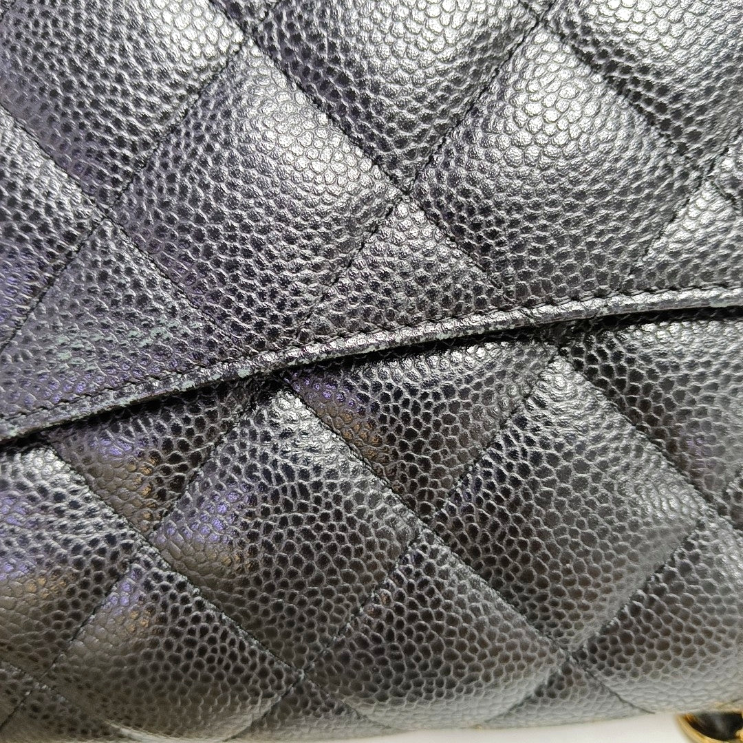 CLASSIC FLAP Jumbo Quilted Grained Calfskin Black