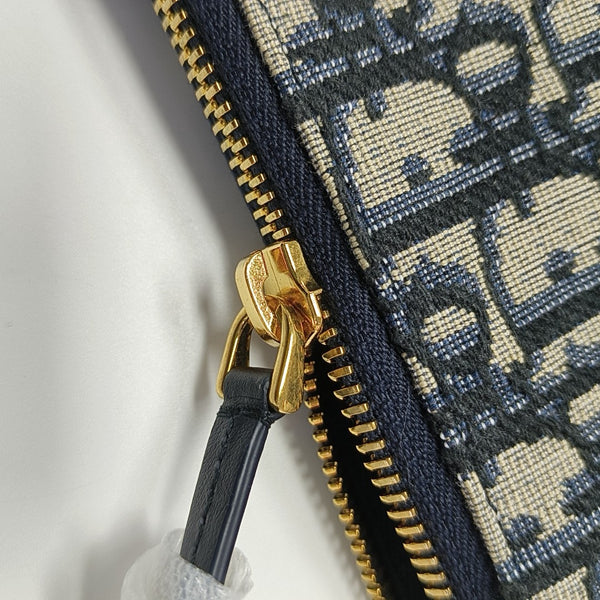 Travel Kit Oblique Canvas Blue