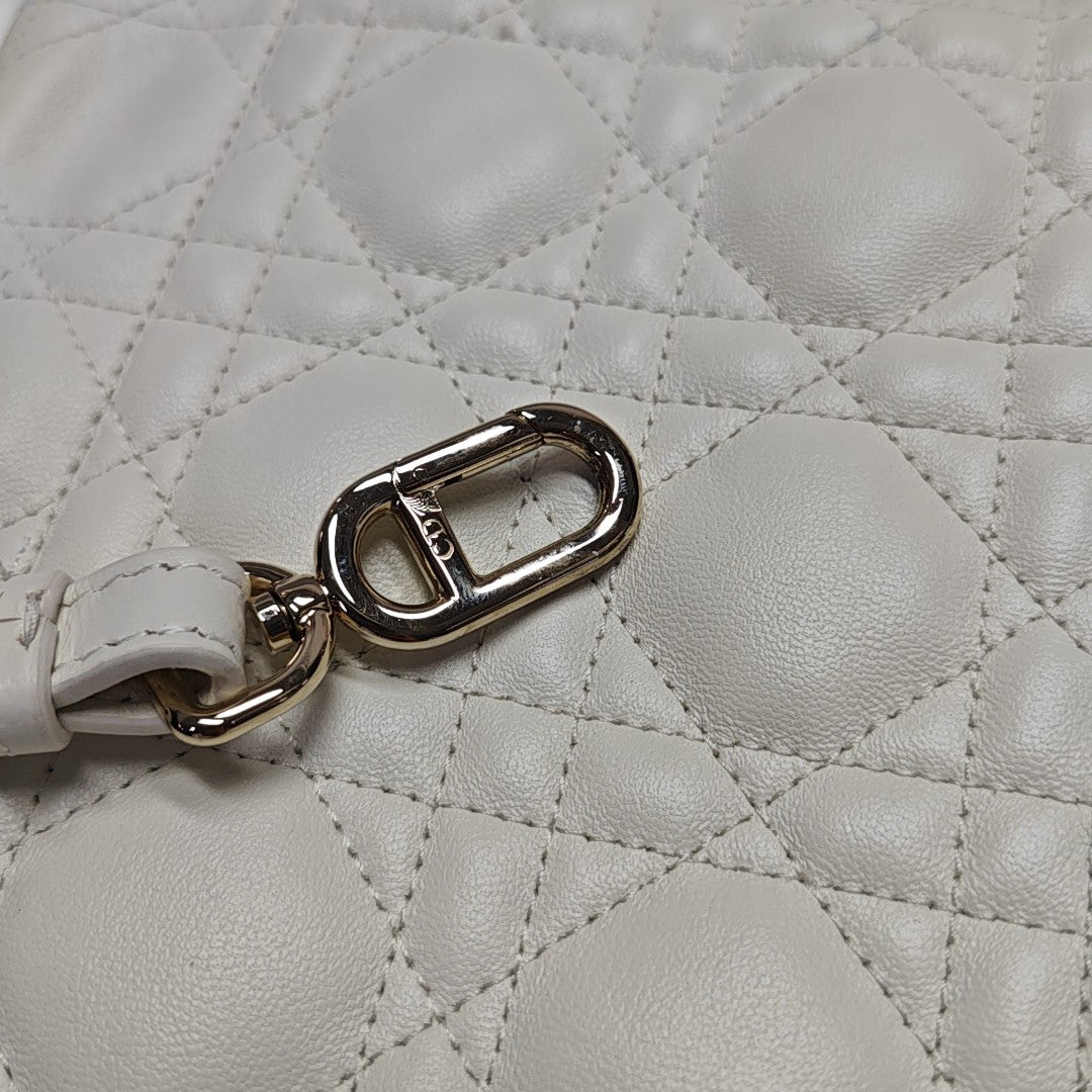 Cannage Lambskin Shoulder Bag Mini White