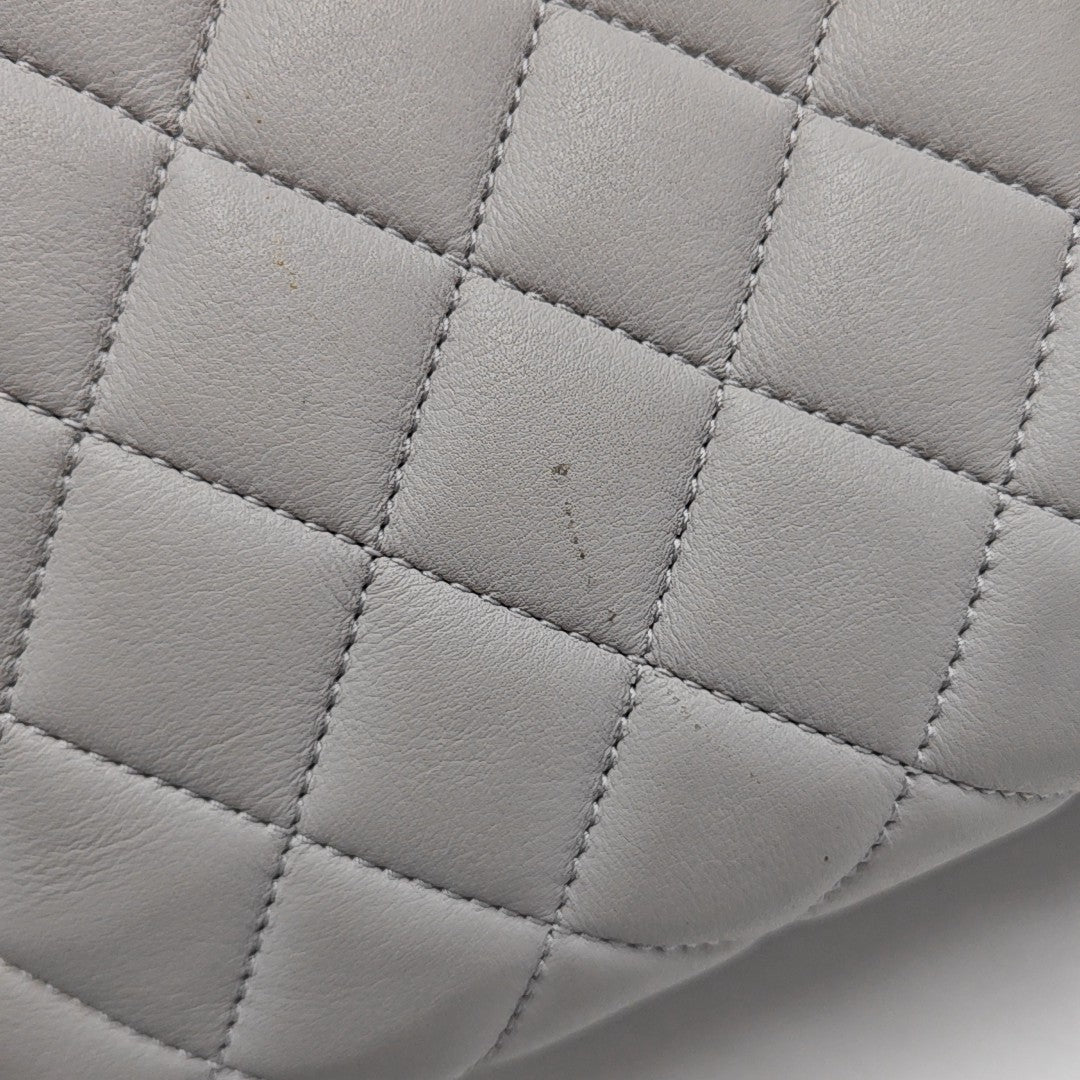 CLASSIC CC SHOPPING TOTE Large Quilted Calfskin Gray