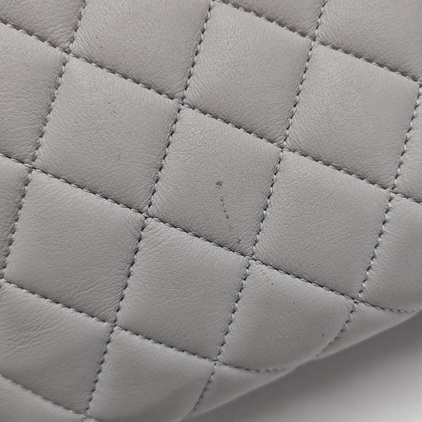 CLASSIC CC SHOPPING TOTE Large Quilted Calfskin Gray