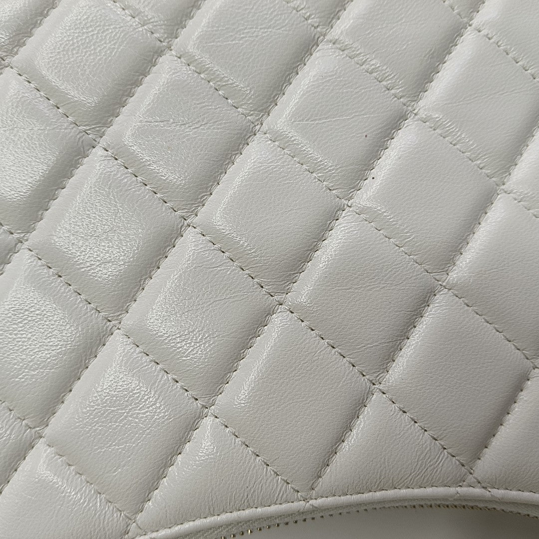 HOBO Small Quilted Lambskin White