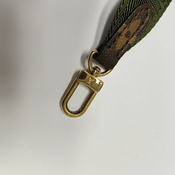 Authenticated pre-owned  FÉLICIE Monogram Coated Canvas Brown - Crossbody Bag at Looply