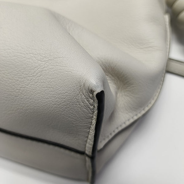 Flamenco Medium Calfskin White