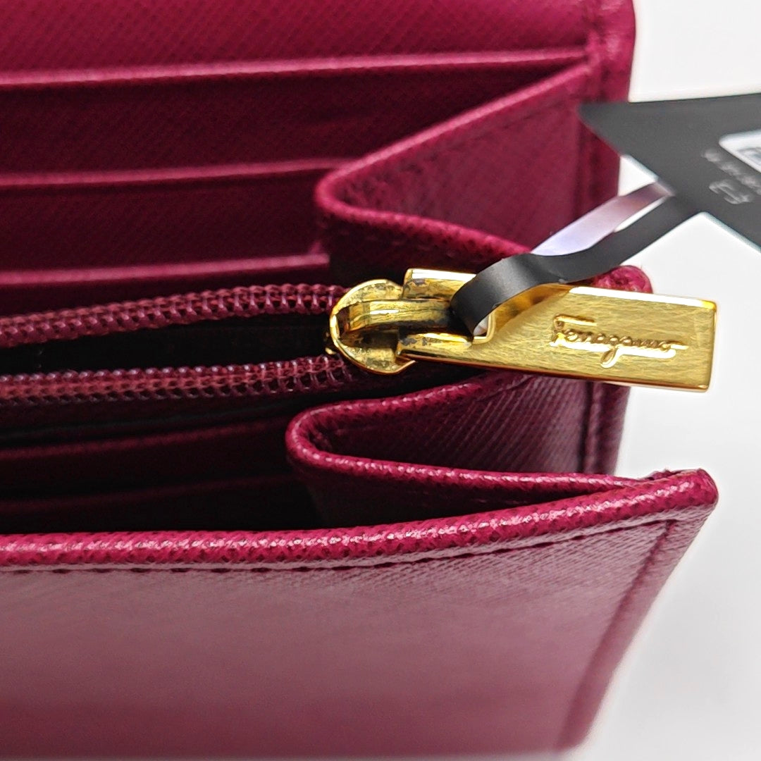 Authenticated pre-owned  Gancini Calfskin Red Wallet - Wallet at Looply