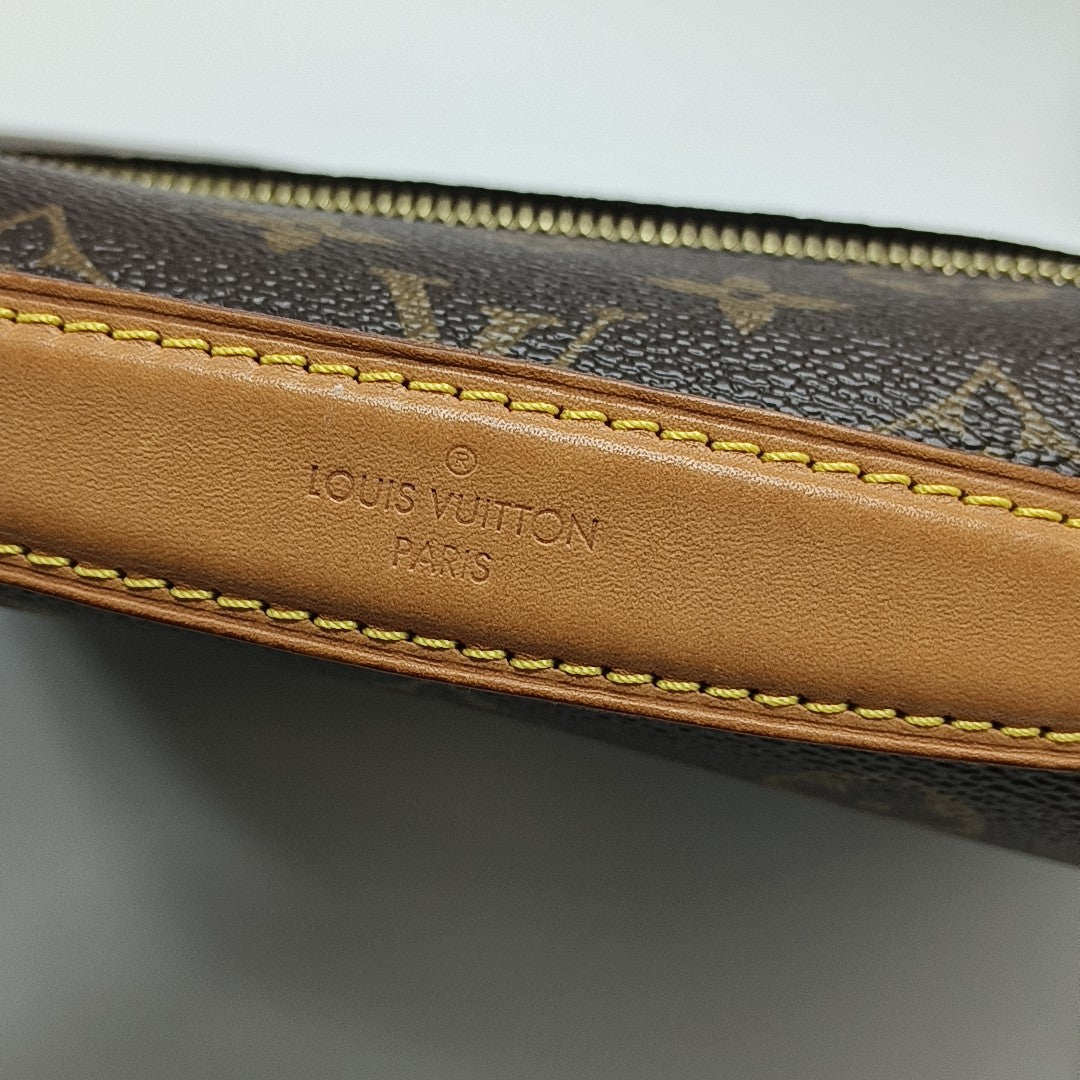 MÉTIS MM Monogram Coated Canvas Brown