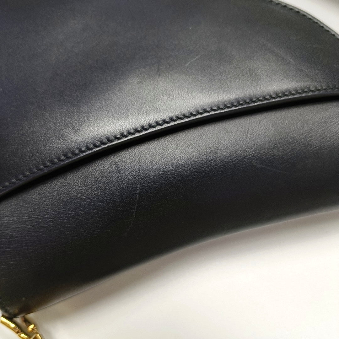 Authenticated pre-owned  Saddle Calfskin Black - Shoulder Bag at Looply
