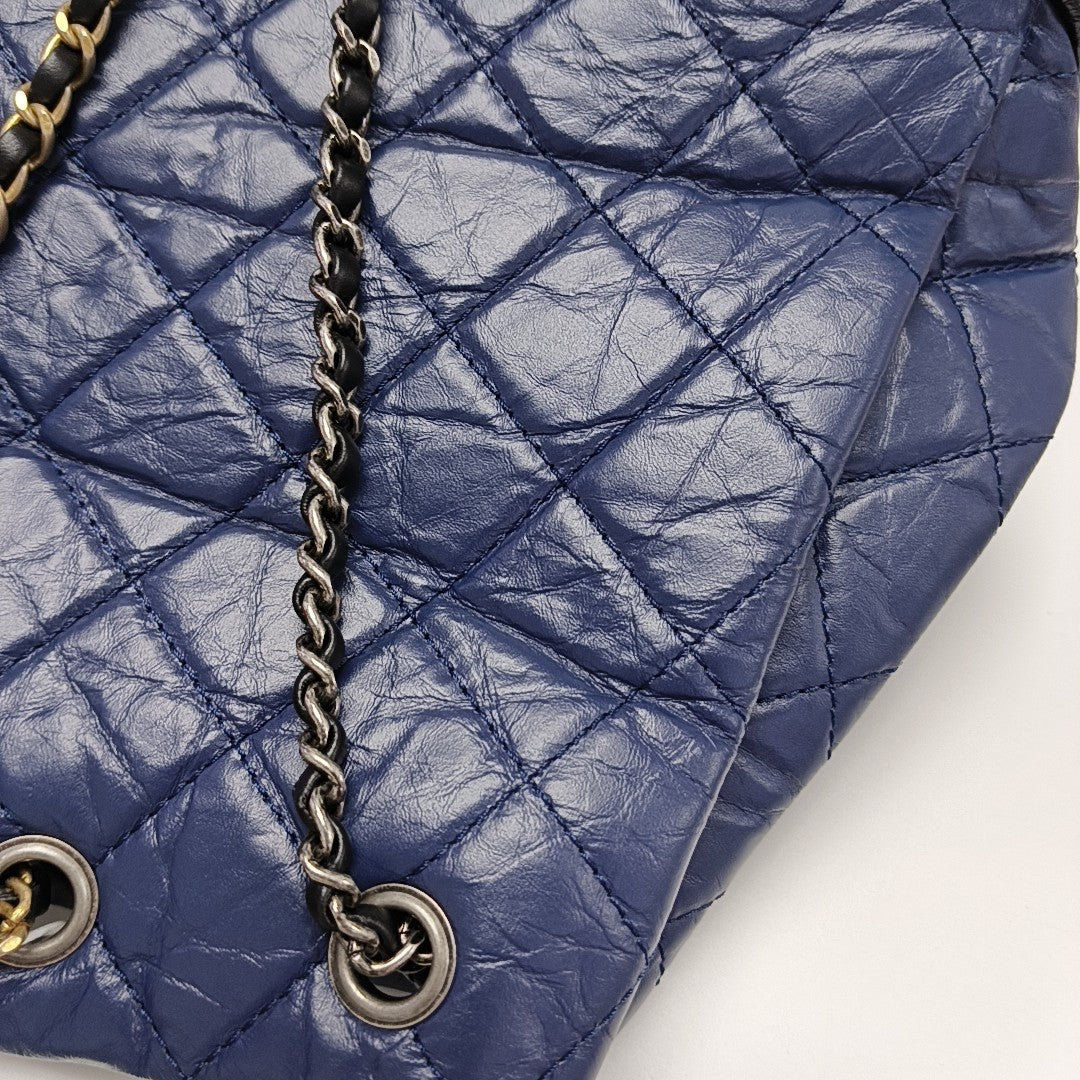 GABRIELLE Small Quilted Calfskin Blue