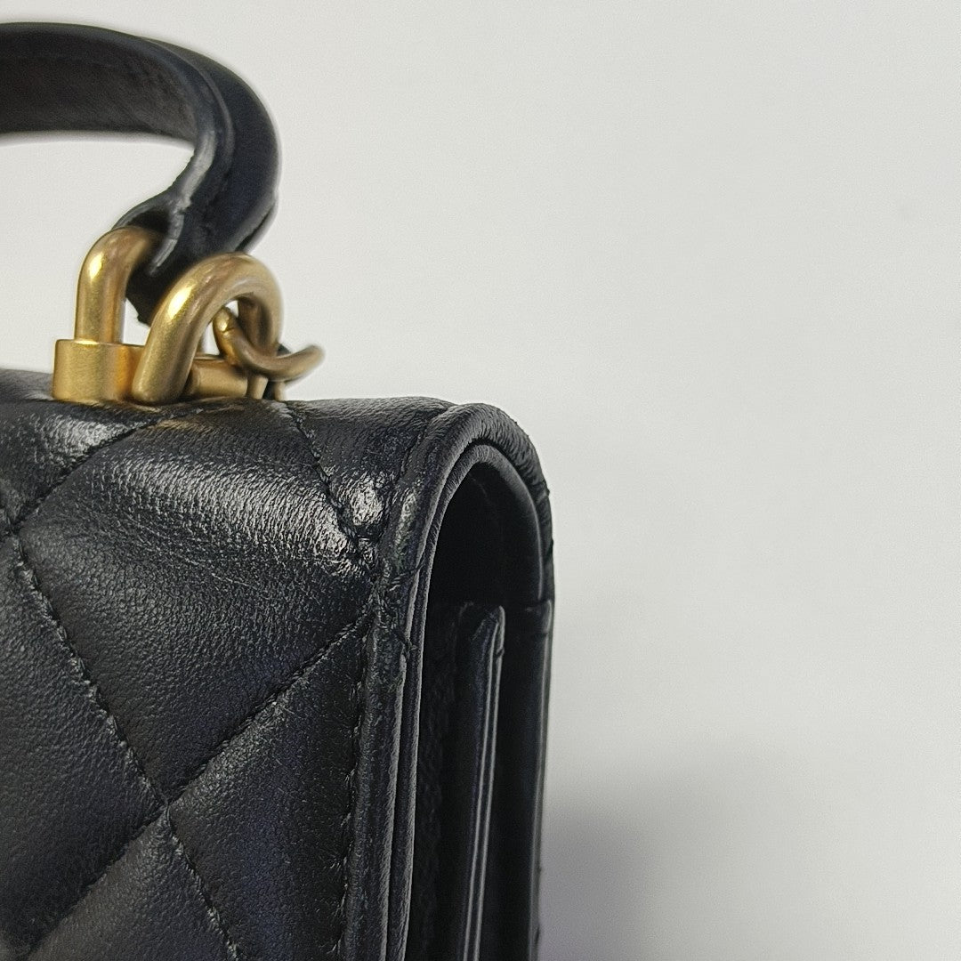 Quilted Lambskin Shoulder Bag Black