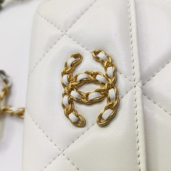 CHANEL 19 Small Quilted Lambskin White