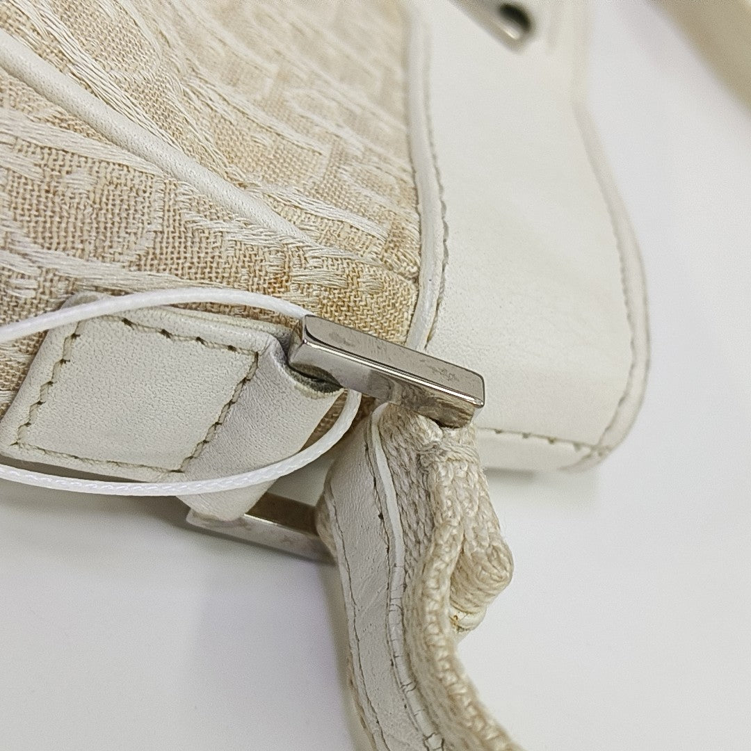 Street Chic Canvas Beige
