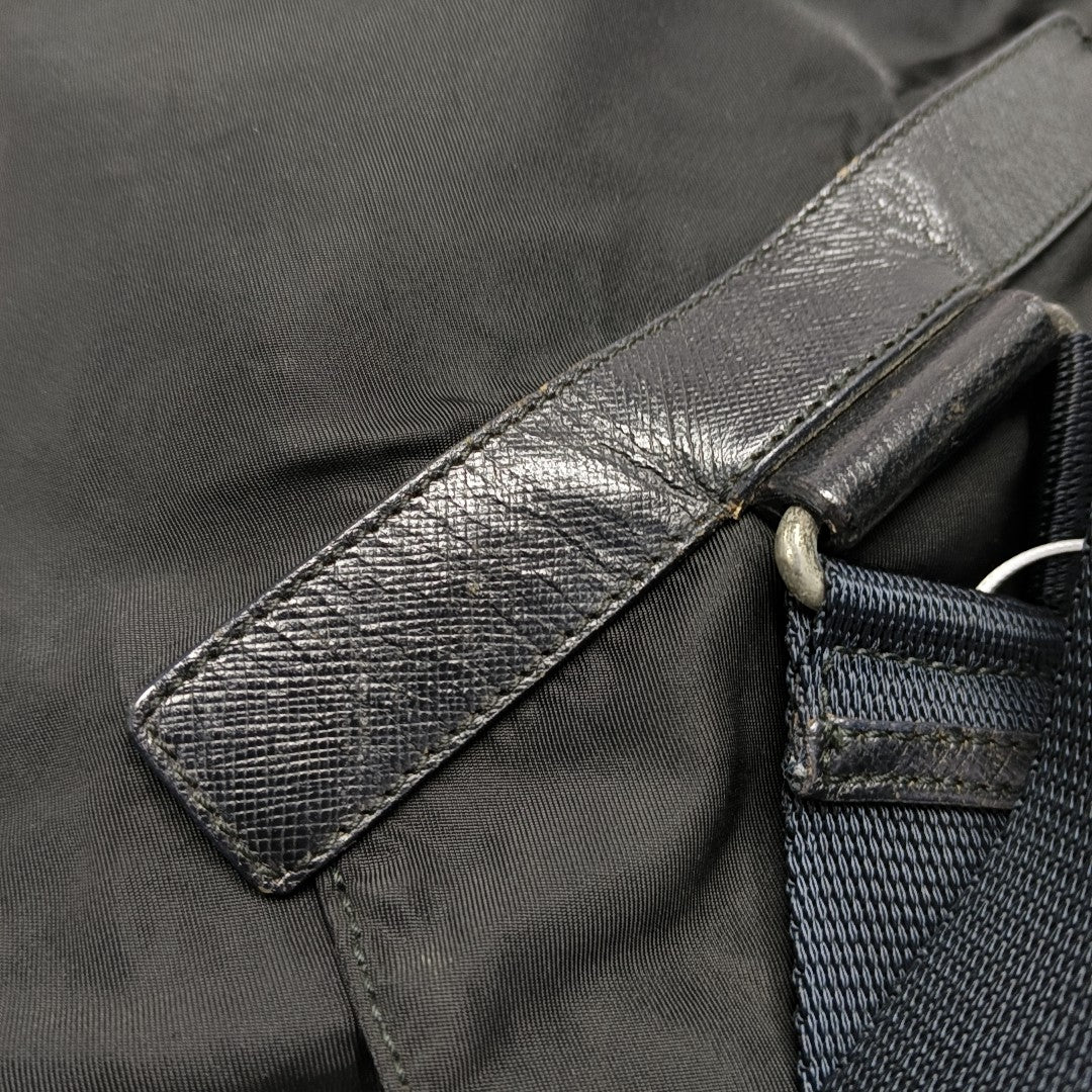 Vela Nylon Black