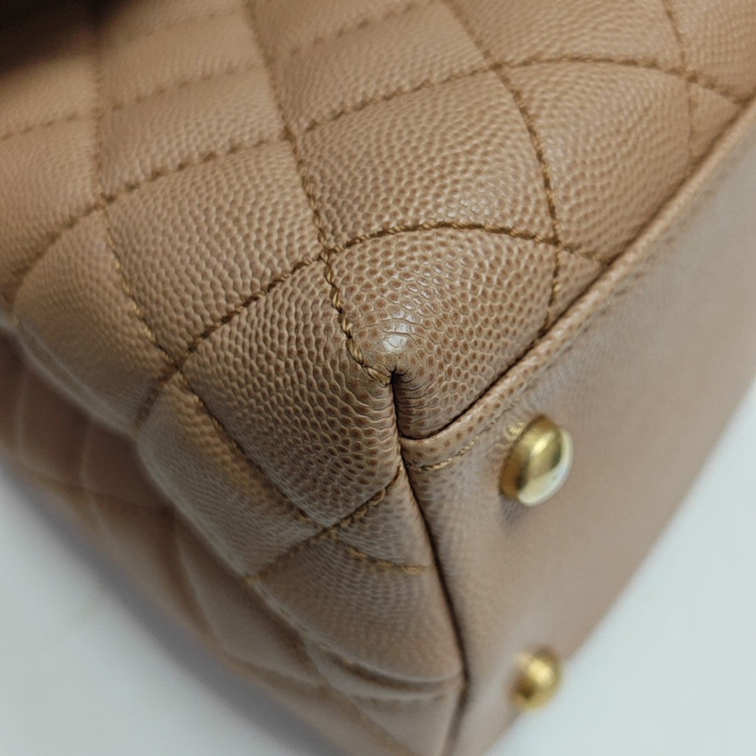 COCO HANDLE Medium Quilted Grained Calfskin Beige