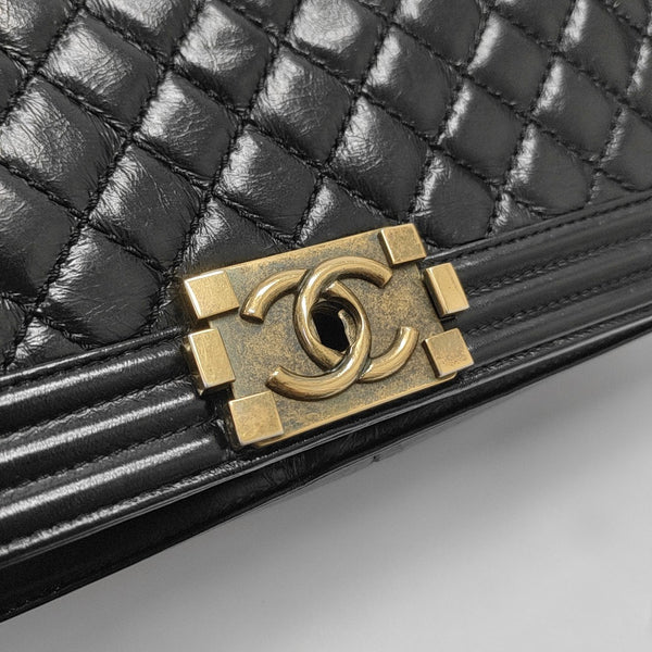 BOY CHANEL Maxi Quilted Calfskin Black