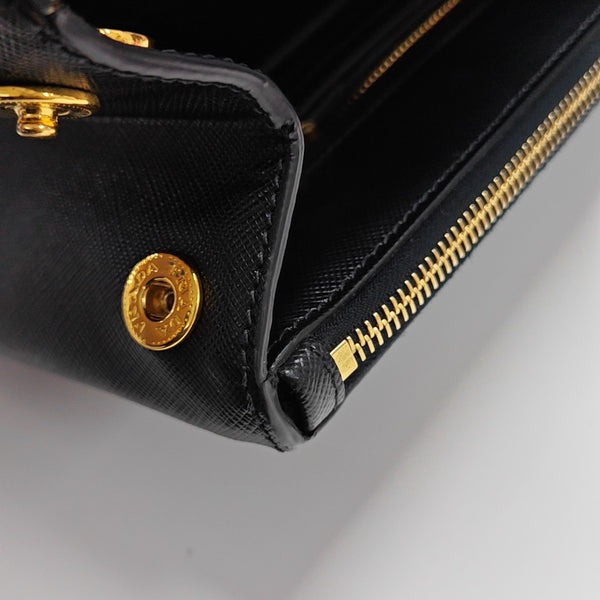 Galleria Large Saffiano Calfskin Black