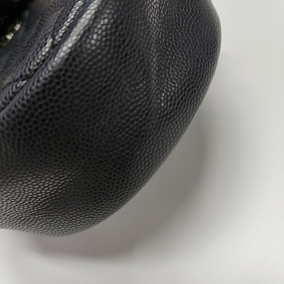 ROUND Quilted Grained Calfskin Black