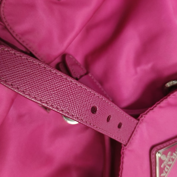 Vela Small Nylon Red