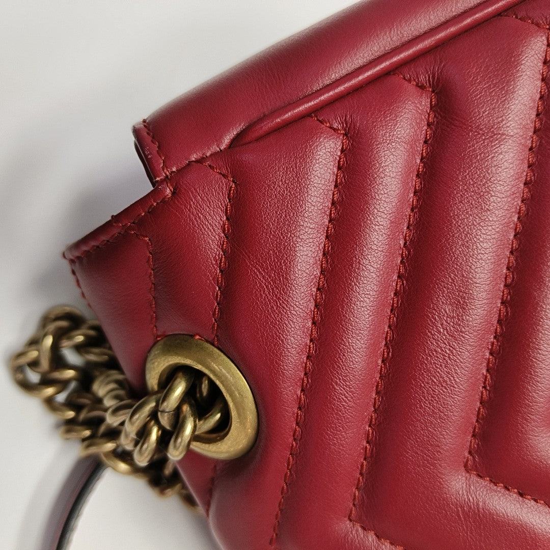 GG Marmont Medium Quilted Calfskin Red