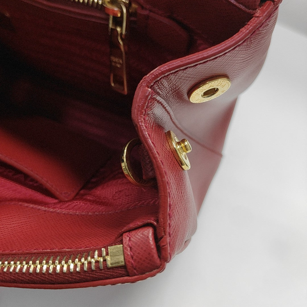 Galleria Medium Calfskin Red
