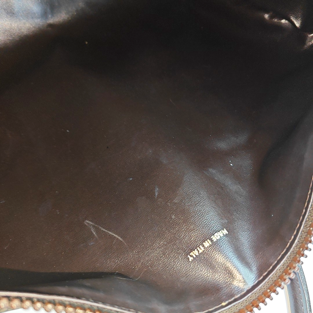 Canvas Brown