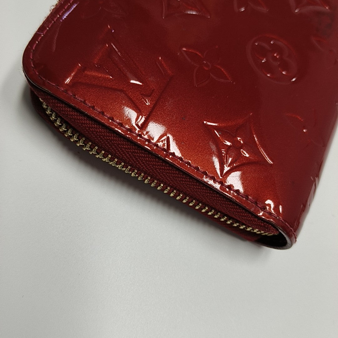 ZIPPY Patent Leather Red Wallet