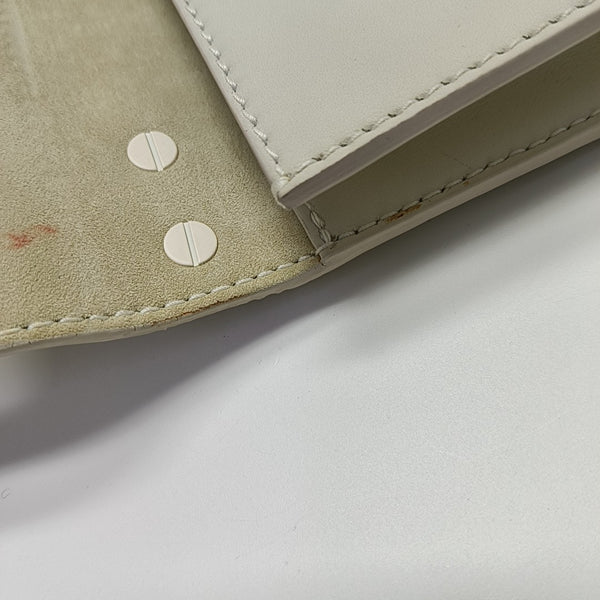 J'adior Calfskin White