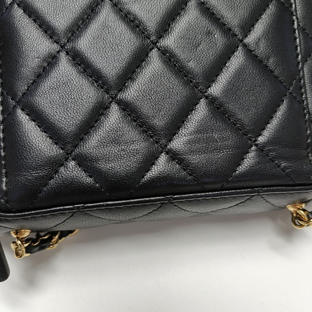 Quilted Lambskin Crossbody Bag Black