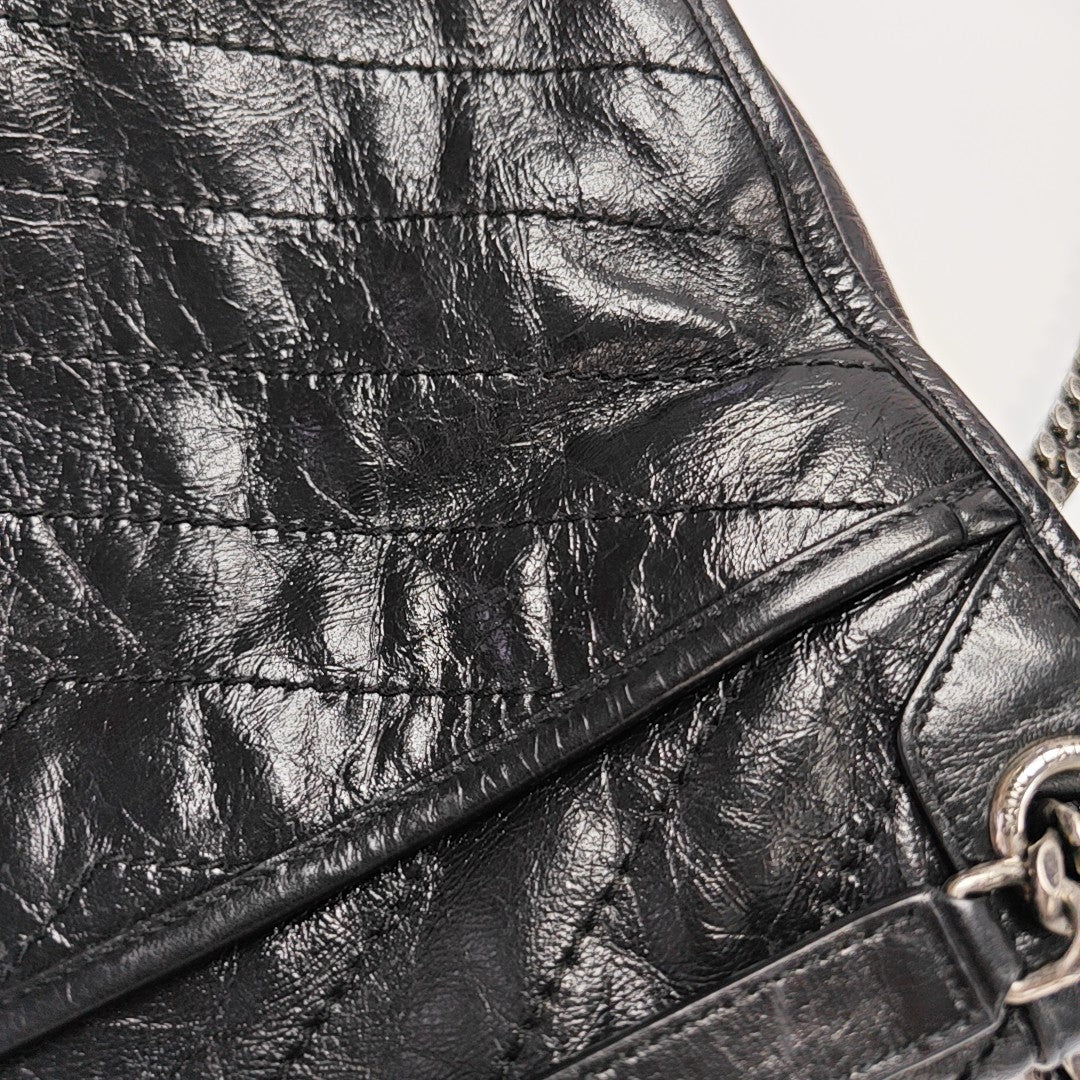 NIKI Medium Chevron Calfskin Black